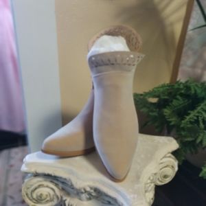 New Super Cute Booties